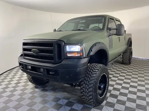 More photos of 2005 Ford Super Duty F-250 at Bridge City Auto Sales Luxury Used Cars Portland, OR