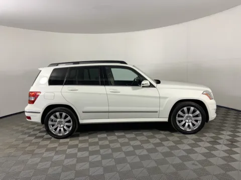 Photos of 2012 Mercedes-Benz GLK-Class GLK 350 for sale in Milwaukie, OR at Bridge City Auto Sales Luxury Used Cars Portland