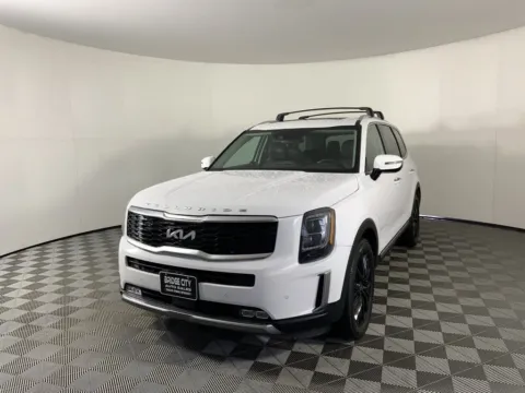 More photos of 2022 Kia Telluride SX at Bridge City Auto Sales Luxury Used Cars Portland, OR