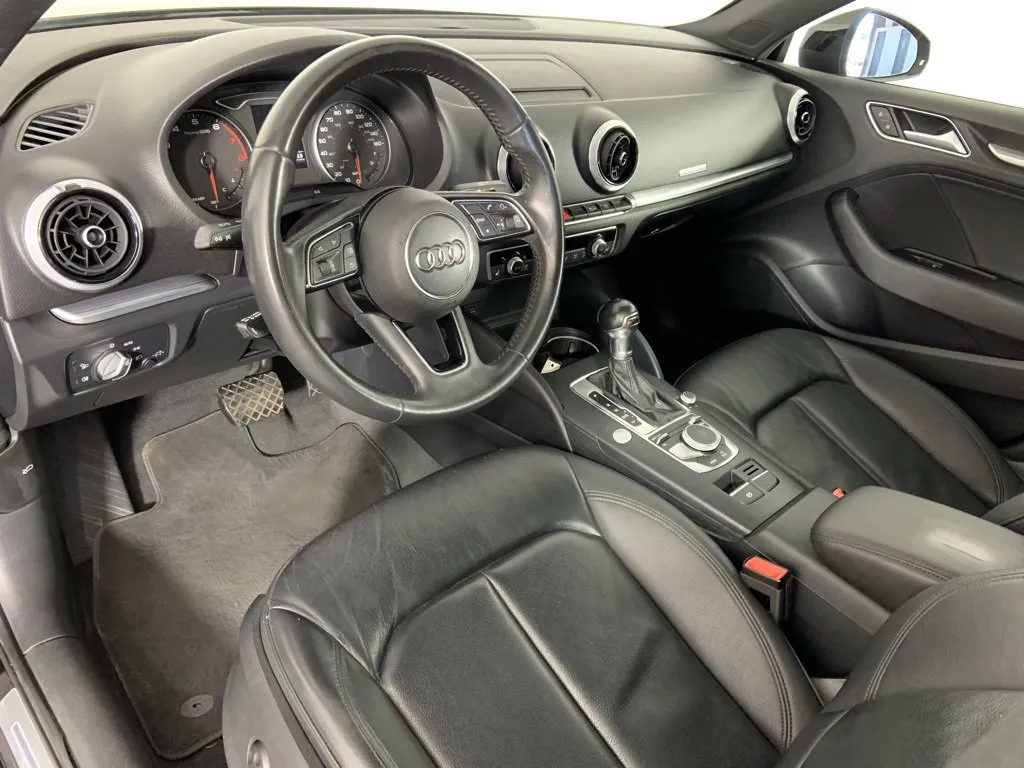 2020 Audi A3 S line Premium photo 7