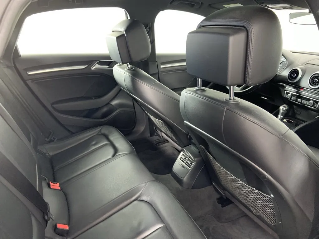 2020 Audi A3 S line Premium photo 24