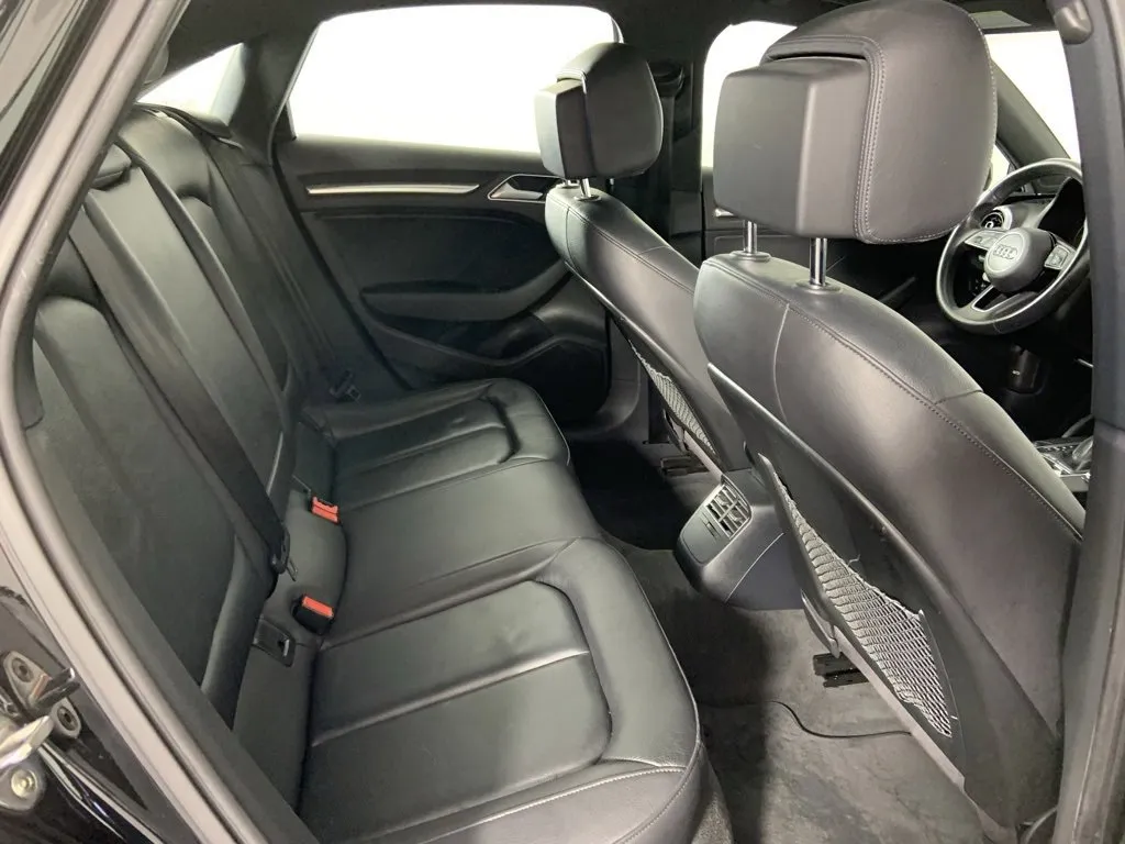2020 Audi A3 S line Premium photo 4
