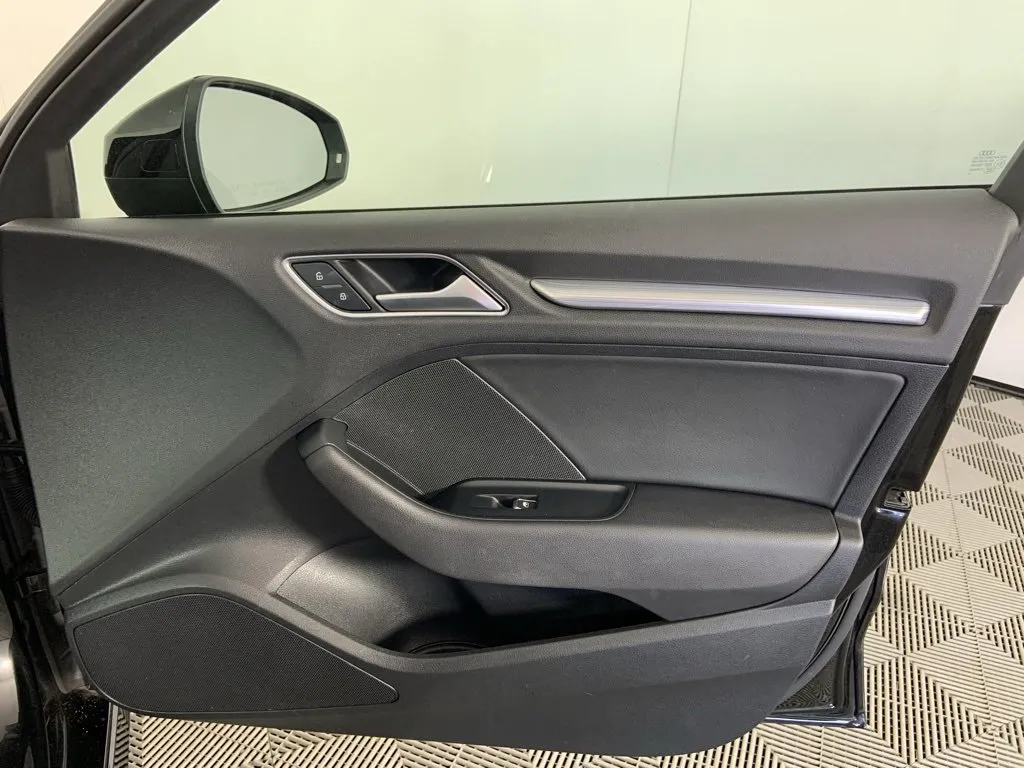 2020 Audi A3 S line Premium photo 15