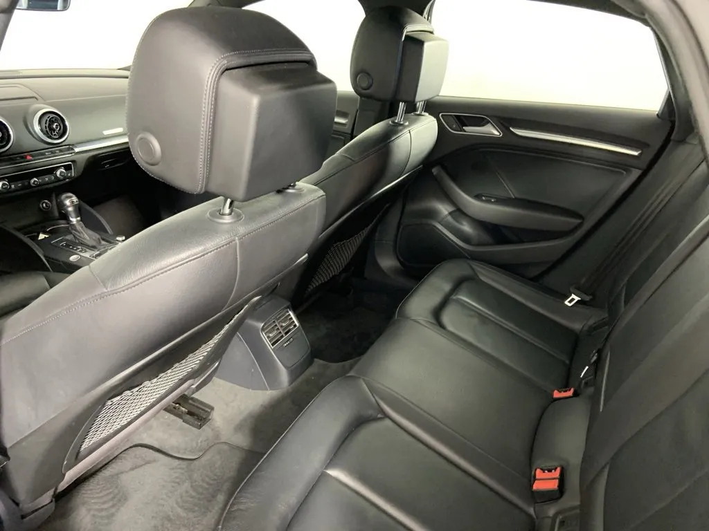 2020 Audi A3 S line Premium photo 6