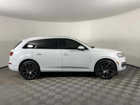 Photos of 2019 Audi Q7 Premium Plus for sale in Milwaukie, OR at Bridge City Auto Sales Luxury Used Cars Portland
