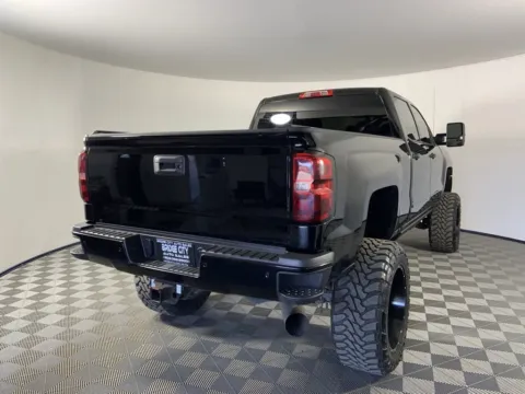 Another view of 2016 Chevrolet Silverado 2500HD LT for sale in Milwaukie, OR at Bridge City Auto Sales Luxury Used Cars Portland