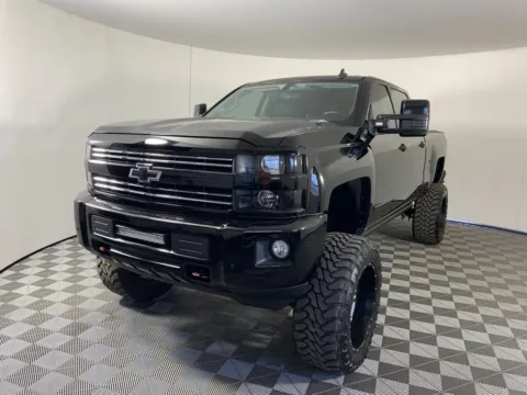 More photos of 2016 Chevrolet Silverado 2500HD LT at Bridge City Auto Sales Luxury Used Cars Portland, OR
