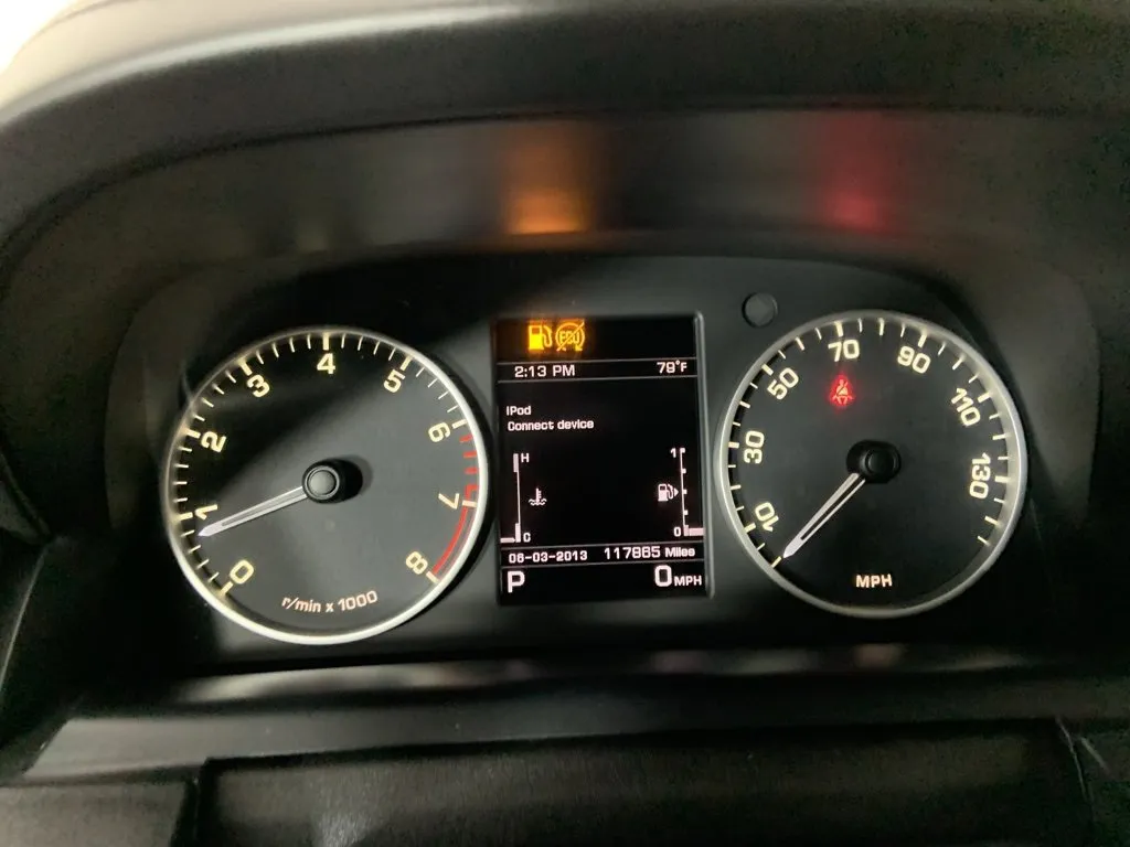 2016 Land Rover LR4 HSE photo 4