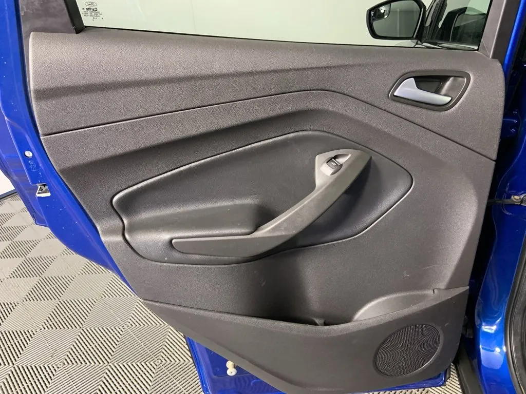 2018 Ford Escape SE photo 16