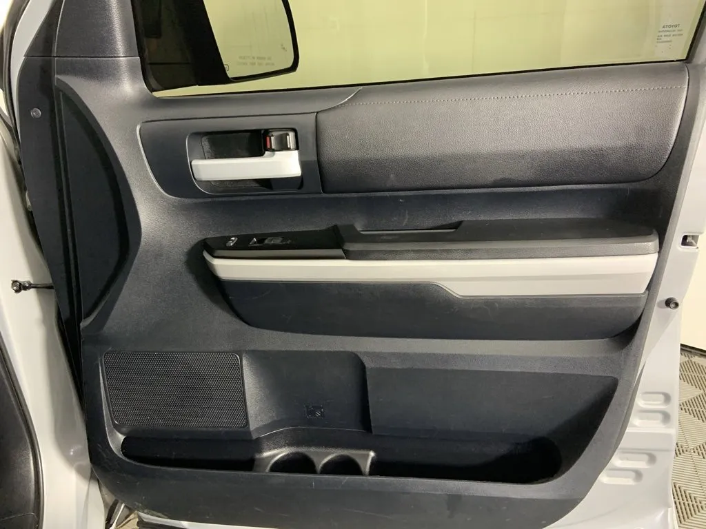 2019 Toyota Tundra SR5 Grade photo 28