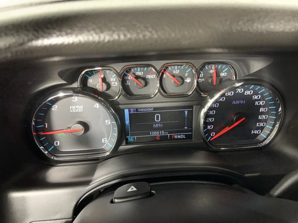 2019 Chevrolet Suburban LT photo 20