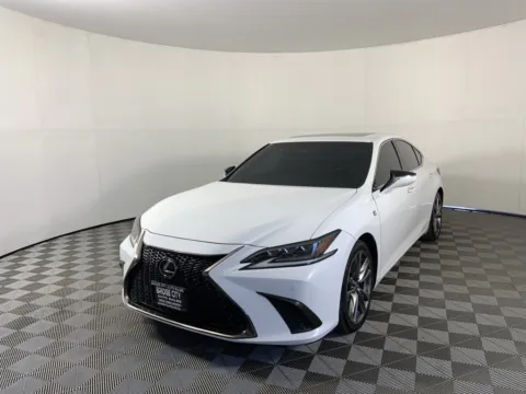 More photos of 2019 Lexus ES 350 at Bridge City Auto Sales Luxury Used Cars Portland, OR