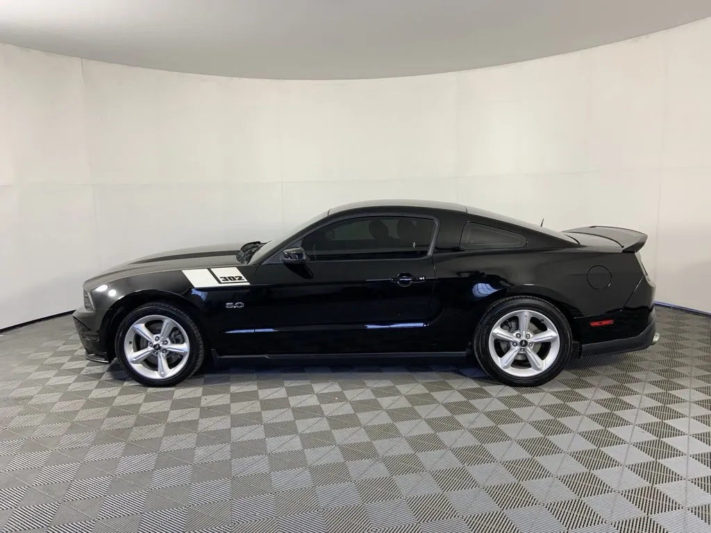 2012 Ford Mustang GT photo 8