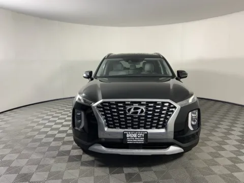 Another view of 2020 Hyundai Palisade SEL for sale in Milwaukie, OR at Bridge City Auto Sales Luxury Used Cars Portland
