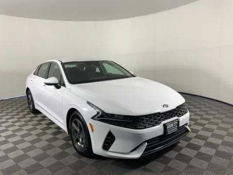 White 2021 Kia K5 LXS for sale in Milwaukie, OR