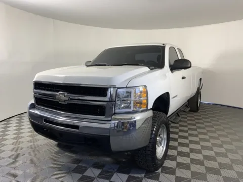 White 2008 Chevrolet Silverado 2500HD Work Truck for sale in Milwaukie, OR