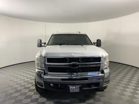 More photos of 2009 Chevrolet Silverado 3500HD SRW LTZ at Bridge City Auto Sales Luxury Used Cars Portland, OR