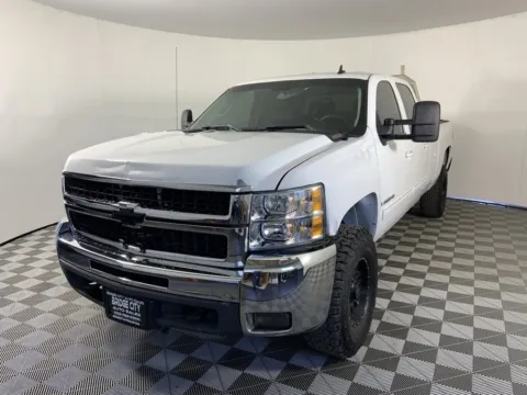 More photos of 2009 Chevrolet Silverado 3500HD SRW LTZ at Bridge City Auto Sales Luxury Used Cars Portland, OR