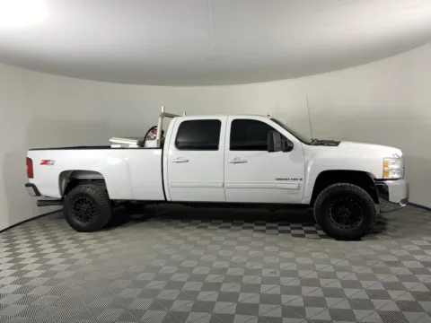 Photos of 2009 Chevrolet Silverado 3500HD SRW LTZ for sale in Milwaukie, OR at Bridge City Auto Sales Luxury Used Cars Portland