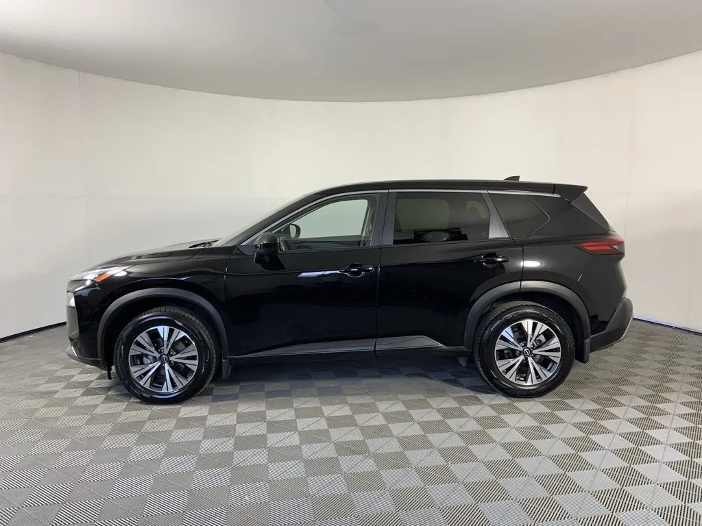 2023 Nissan Rogue SV photo 20