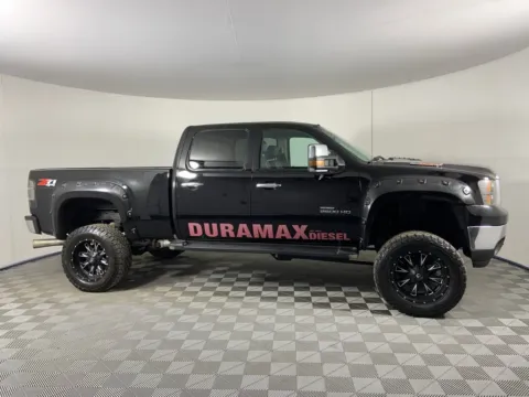 Photos of 2012 GMC Sierra 2500HD SLE for sale in Milwaukie, OR at Bridge City Auto Sales Luxury Used Cars Portland