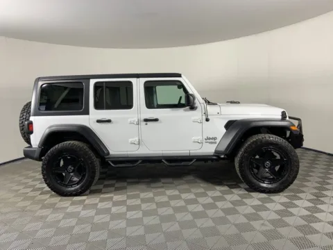 Photos of 2019 Jeep Wrangler Unlimited Sport S for sale in Milwaukie, OR at Bridge City Auto Sales Luxury Used Cars Portland