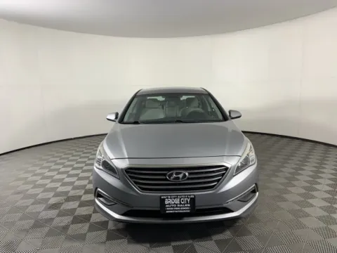 More photos of 2015 Hyundai Sonata 2.4L SE at Bridge City Auto Sales Luxury Used Cars Portland, OR