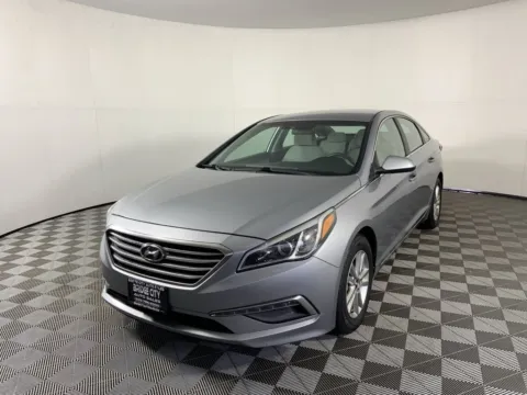 More photos of 2015 Hyundai Sonata 2.4L SE at Bridge City Auto Sales Luxury Used Cars Portland, OR