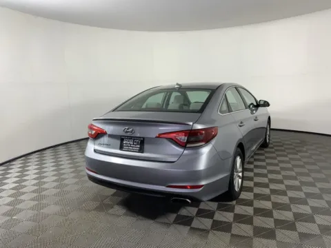 Another view of 2015 Hyundai Sonata 2.4L SE for sale in Milwaukie, OR at Bridge City Auto Sales Luxury Used Cars Portland