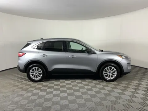 Photos of 2022 Ford Escape SE for sale in Milwaukie, OR at Bridge City Auto Sales Luxury Used Cars Portland