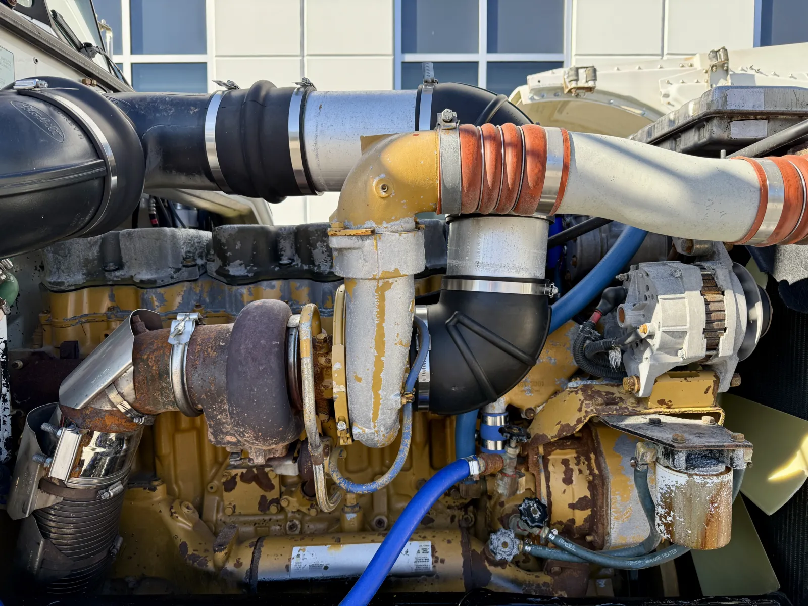 2001 Peterbilt - image 13