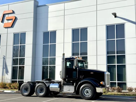 Photos of 2008 PETERBILT 367 for sale in New Lenox, IL at Forge Truck Centers - Illinois