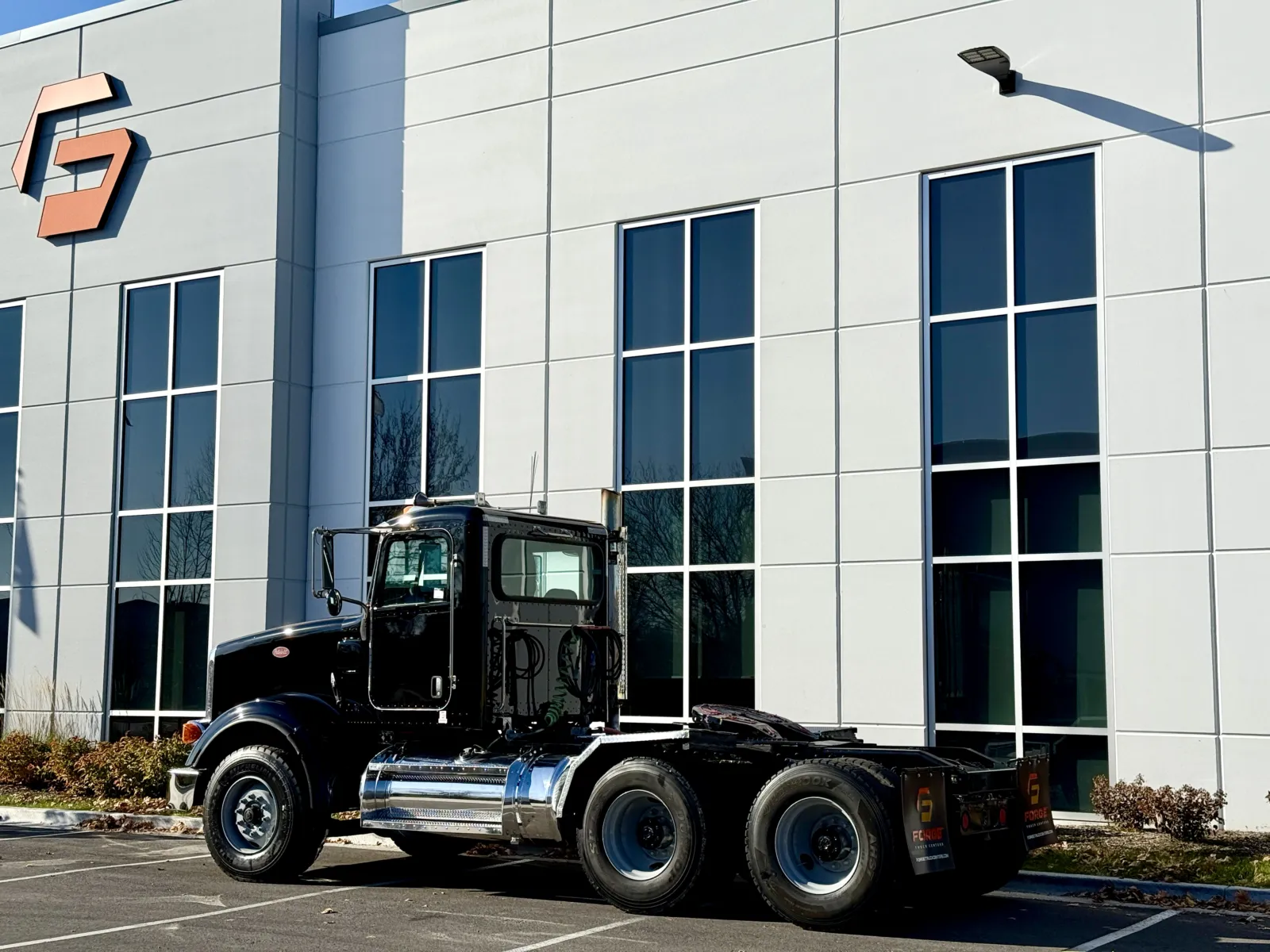 2008 Peterbilt - image 6