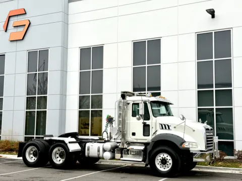 Photos of 2018 MACK GU813 for sale in New Lenox, IL at Forge Truck Centers - Illinois