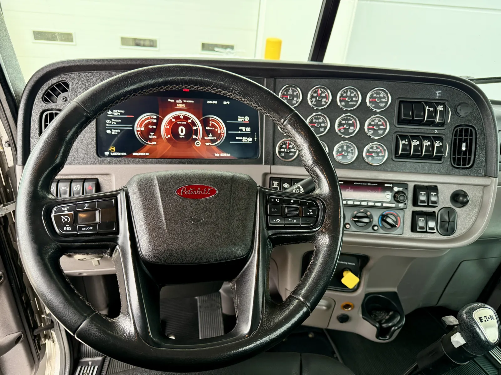 2023 Peterbilt 389 - image 16