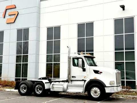 Photos of 2016 PETERBILT 567 for sale in New Lenox, IL at Forge Truck Centers - Illinois