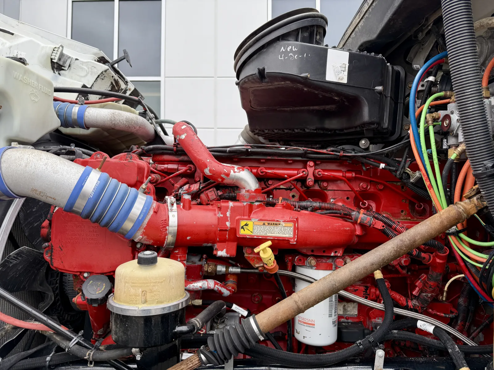 2015 Peterbilt 567 - image 12