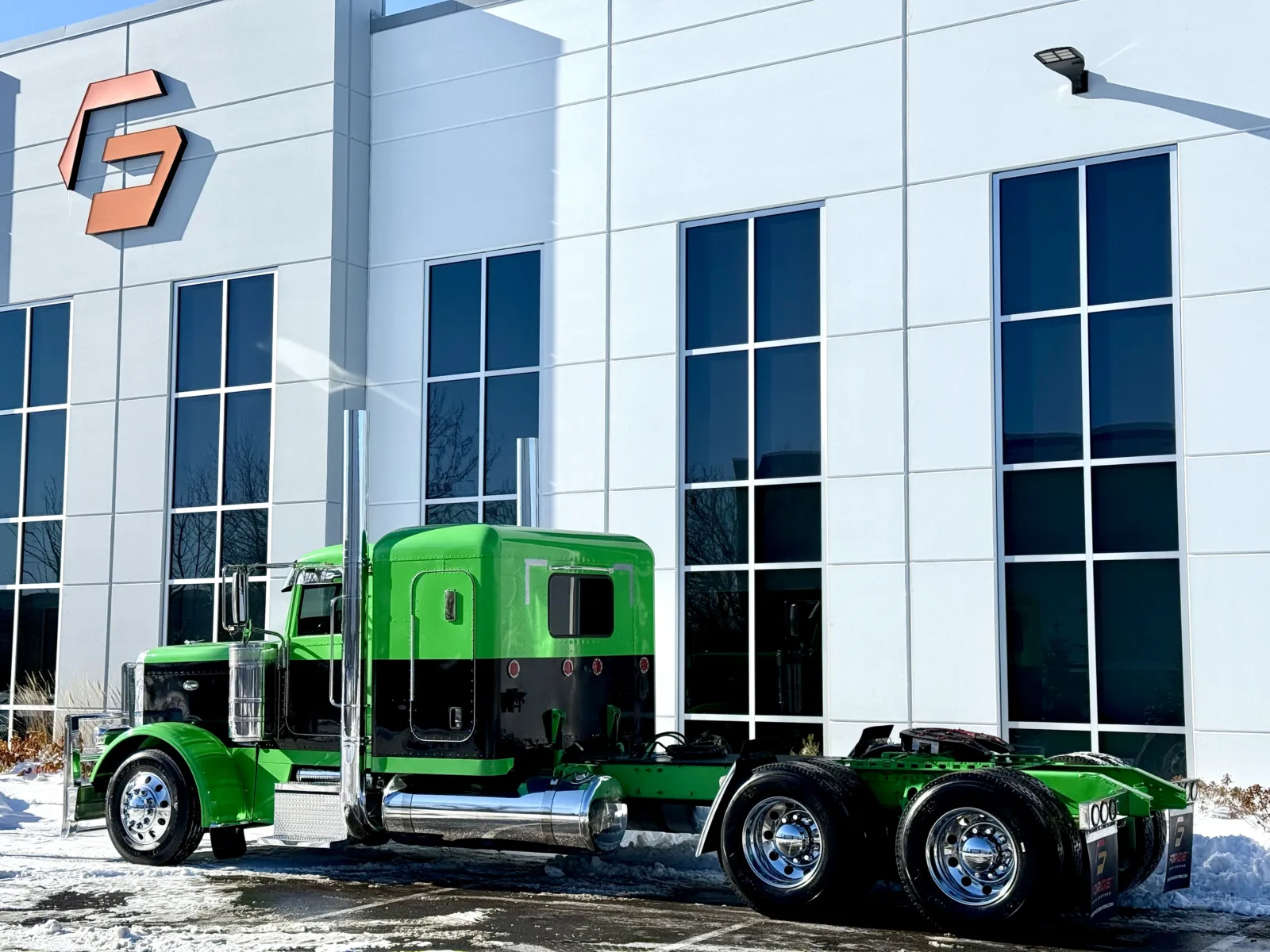 2019 Peterbilt 389 - image 6