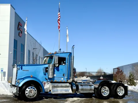 2020 KENWORTH W900 for sale in New Lenox, IL