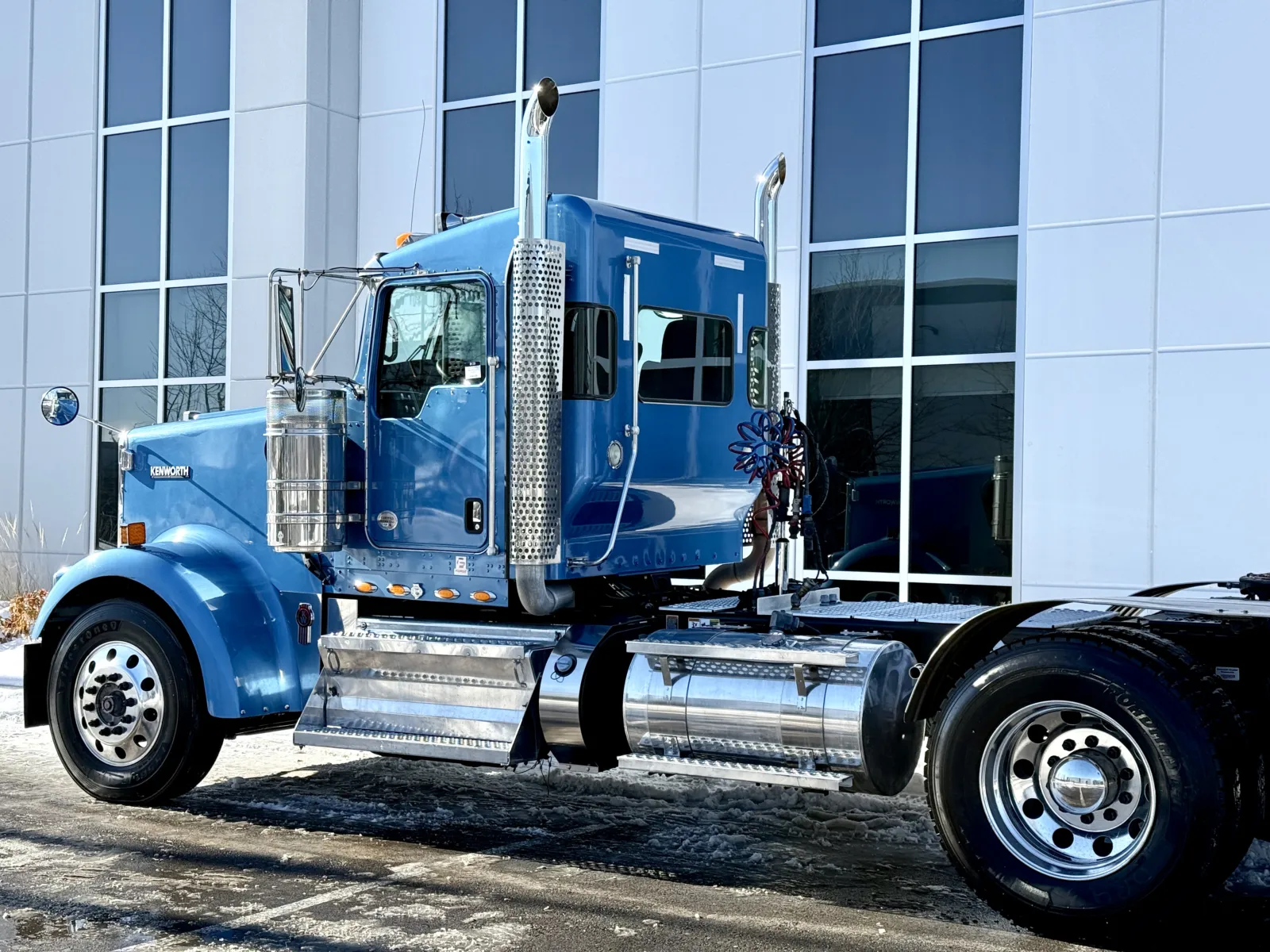 2020 Kenworth W900 - image 8