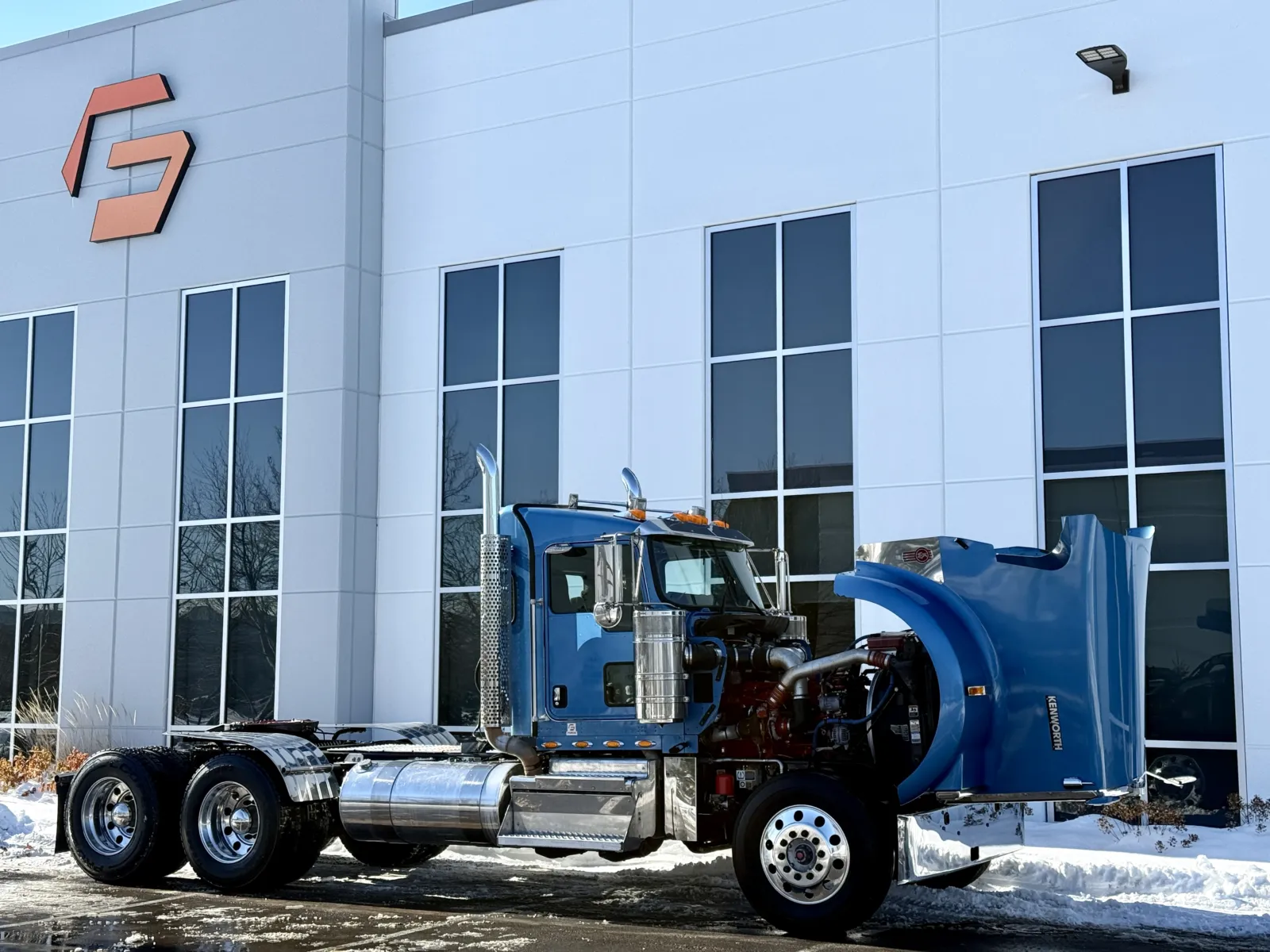 2020 Kenworth W900 - image 9