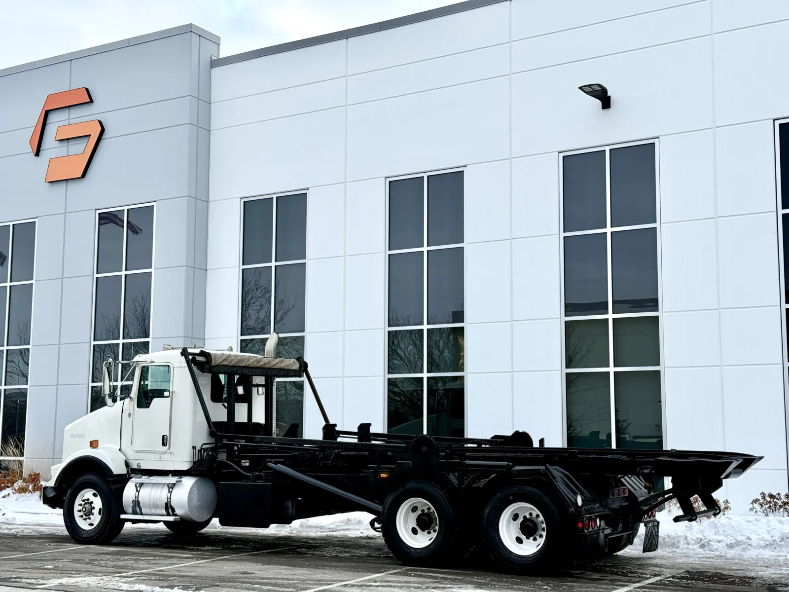 2008 Kenworth T800 - image 6