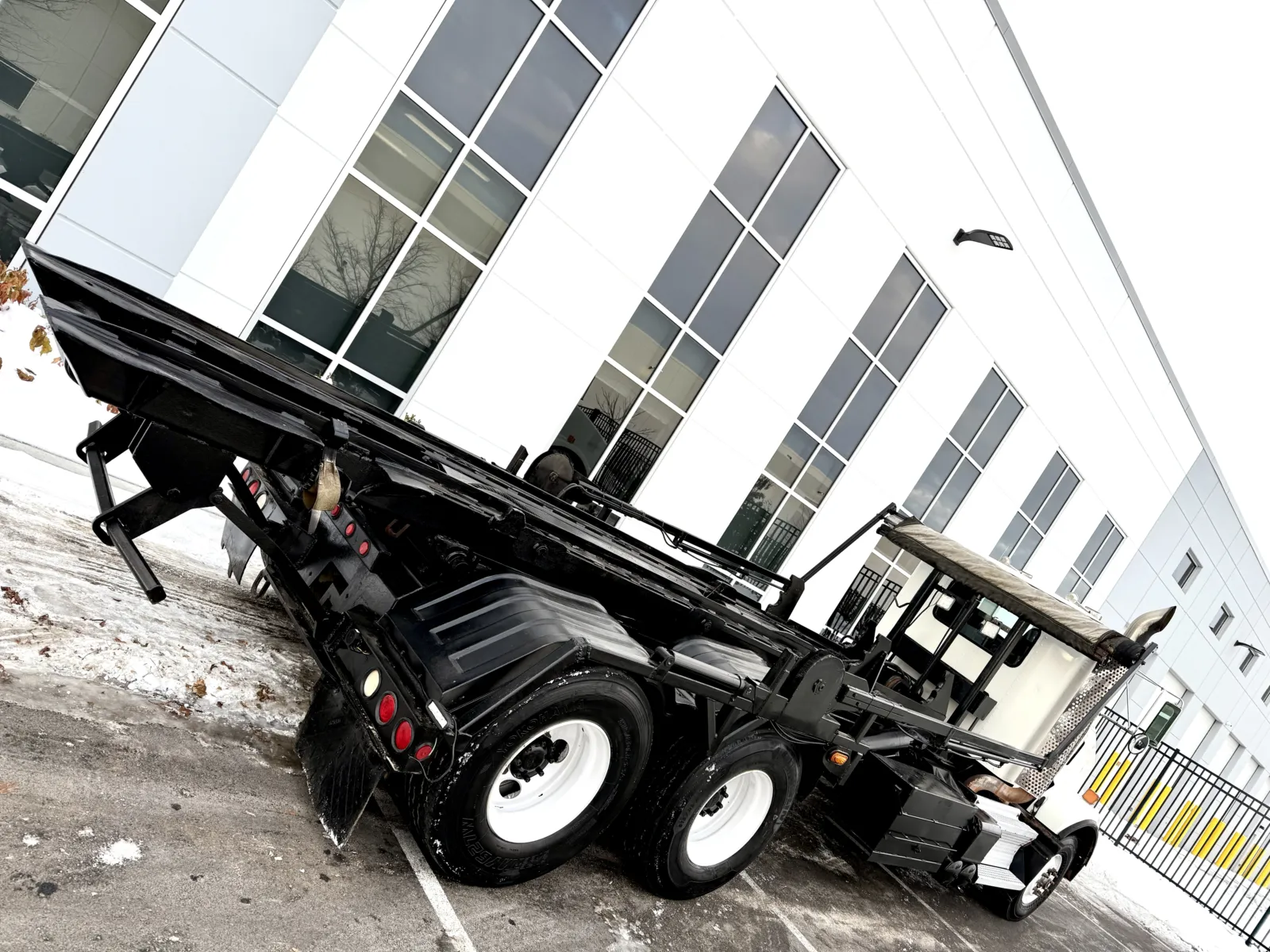 2008 Kenworth T800 - image 11