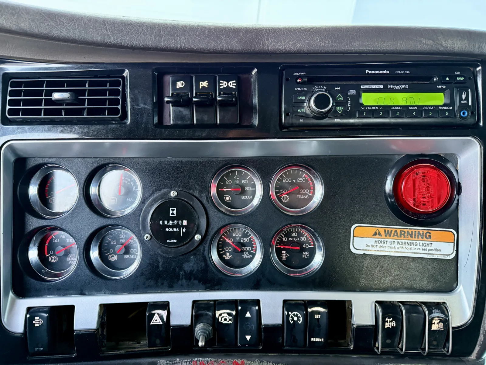 2008 Kenworth T800 - image 18