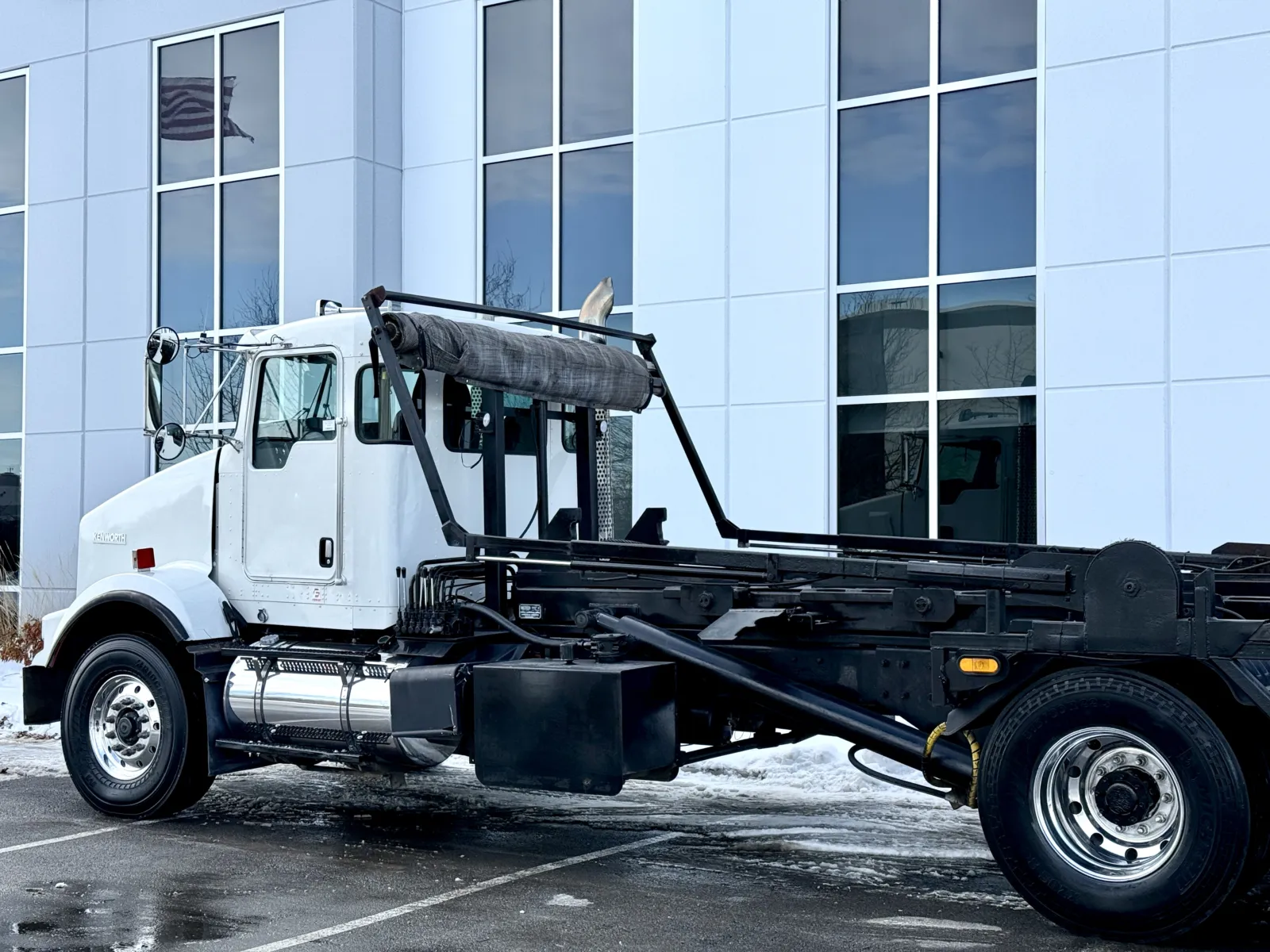 2009 Kenworth T800 - image 8