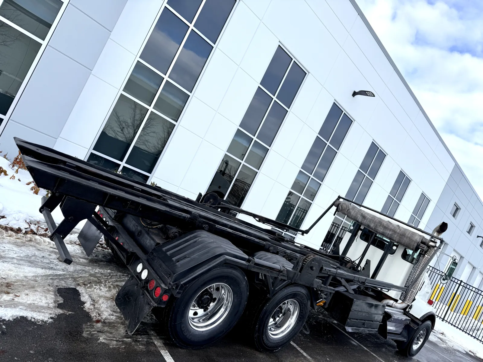 2009 Kenworth T800 - image 11