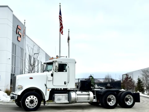2015 PETERBILT 367 for sale in New Lenox, IL