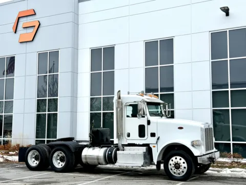Photos of 2015 PETERBILT 367 for sale in New Lenox, IL at Forge Truck Centers - Illinois