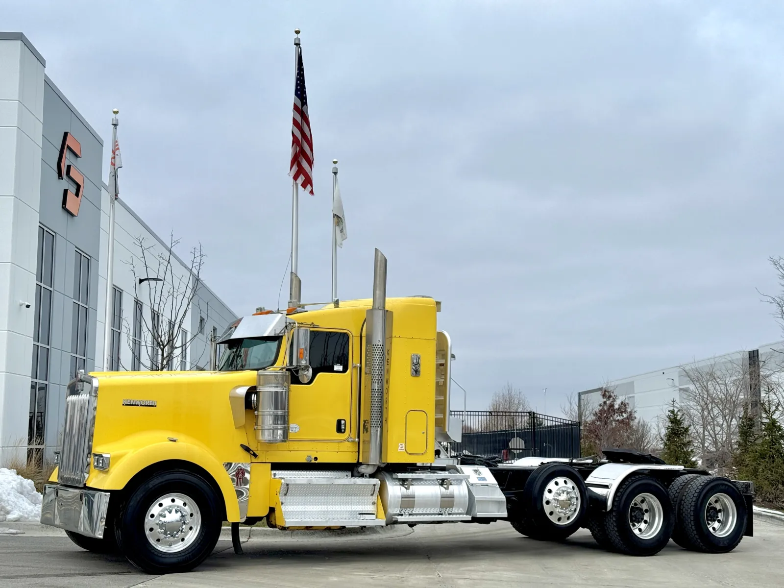 2014 KENWORTH W900 for sale in New Lenox, IL