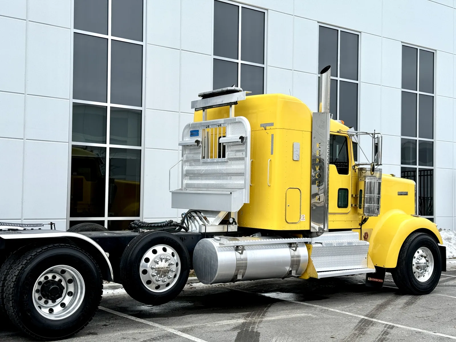 2014 Kenworth W900 - image 7